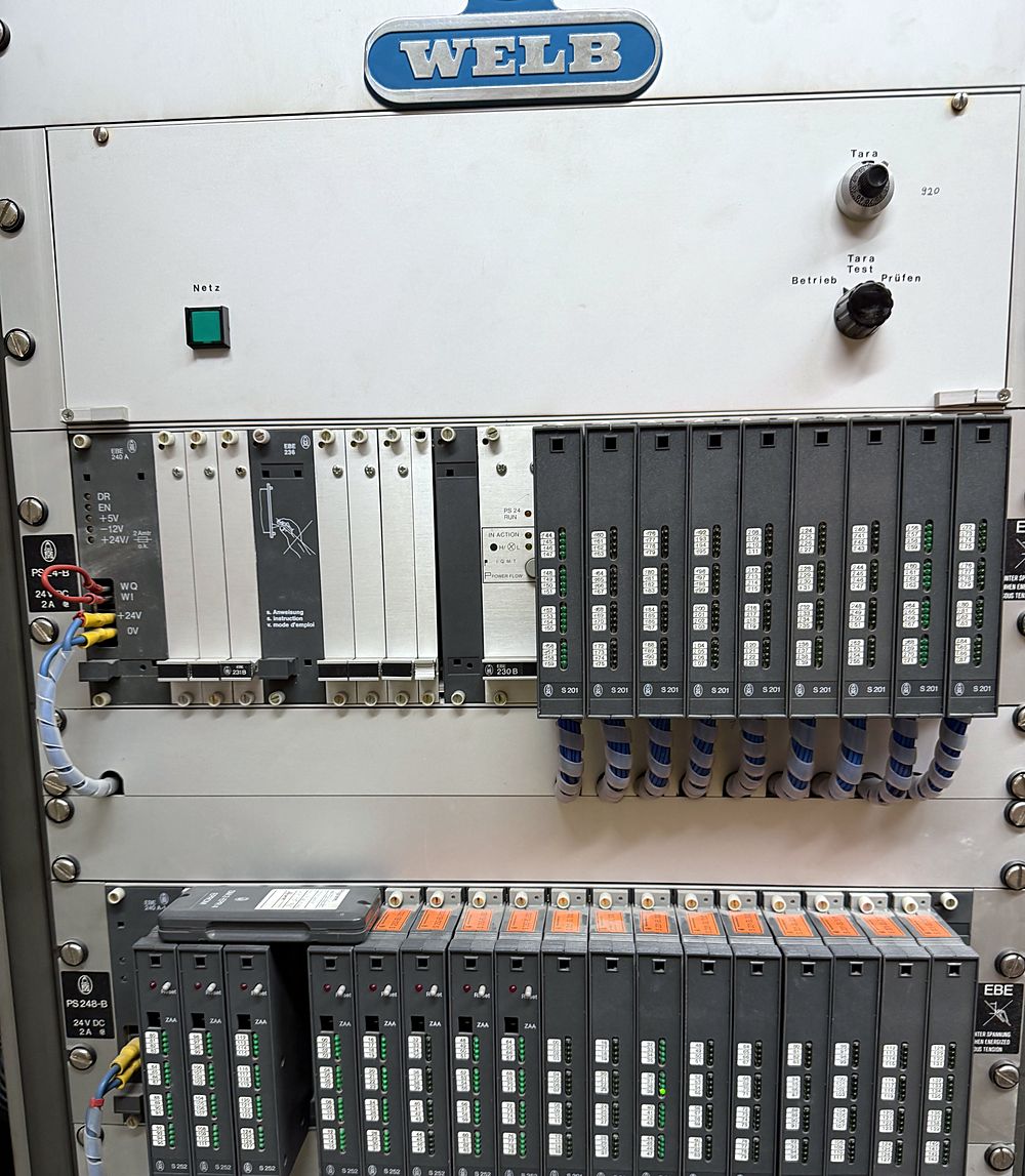 Schaltschrank mit Moeller PS24 vor dem Retrofit